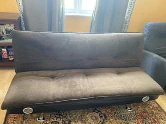 Futon (convertible sofa/bed)
