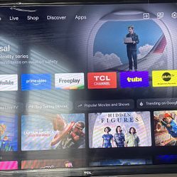 32” LED SMART TV WITH WALL MOUNT (Like New)