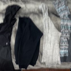 Different Named Brands Black White Blue Sweaters 