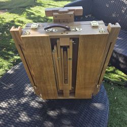 Table Easel and Sketch Box Oiled Beechwood, Soho
Skip to the end of the images gallery