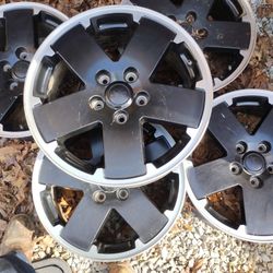 18-in Jeep Wheels $700 Cash