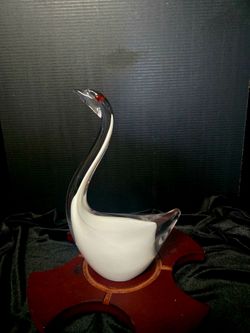 Vintage Hand Blown Crystal White& Clear Swan Figurine, Red Eyes. 5lb ,17"×7"×4"