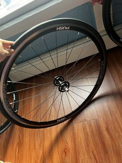 Aventon PUSH wheelset 700x25c for Sale in Brooklyn NY OfferUp