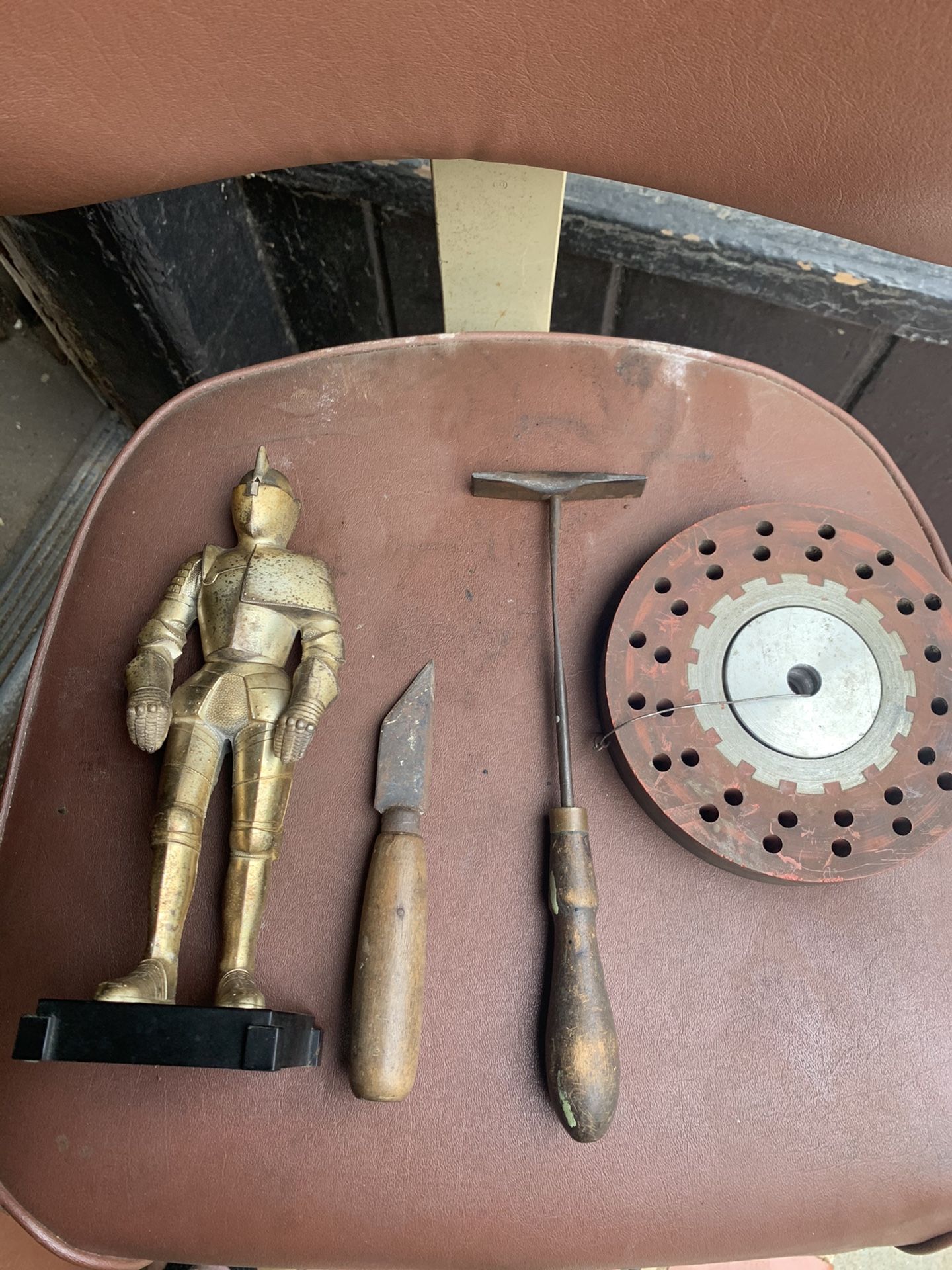 Knight Cigarette Lighter