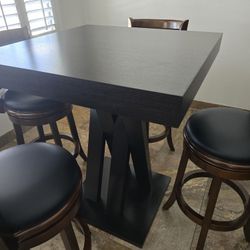 Pub Table