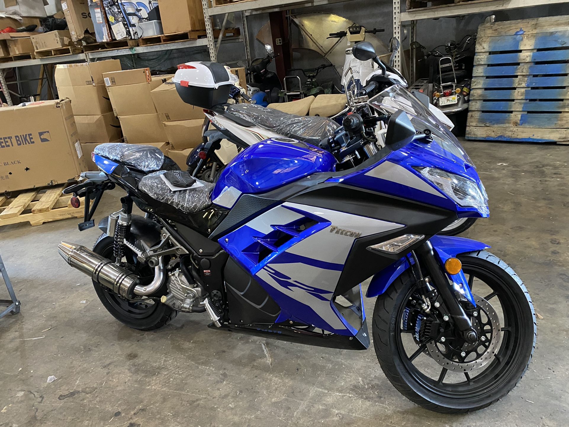 Falcon 250cc fully automatic motorcycle scooter sport bike