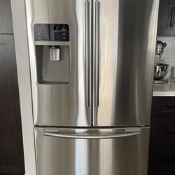 Stainless steel 28.5 cu ft Samsung french door refrigerator