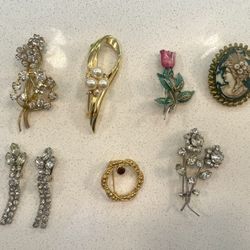 Vintage Brooches / Pins / Earrings 