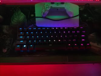Razer Huntsman Mini 60% Gaming Keyboard: Clicky Optical Switches ⁃ Aluminum Top Frame - Chroma RGB Lighting - PBT Keycaps - Onboard Memory - Snap Tap 