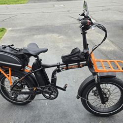 RadMini 4 Folding E-Bike with ACCESSORIES!