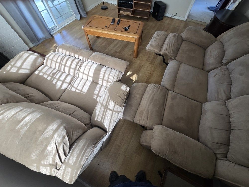 Recliner Couches