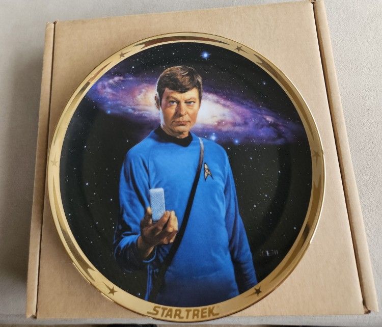 Vintage Star Trek 25th Anniversary 1991 Dr. McCoy Hamilton Plate w/COA & Box