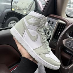 Air Jordan 1 size 8 brand new men’s