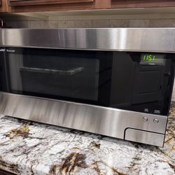 Sharp Carousel Microwave Oven