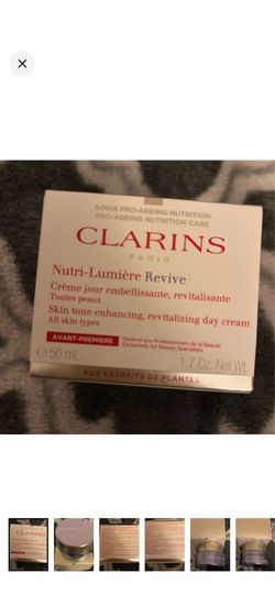 Clarins Nutri-Lumière Revive- Nourishing Anti-Aging Day Cream