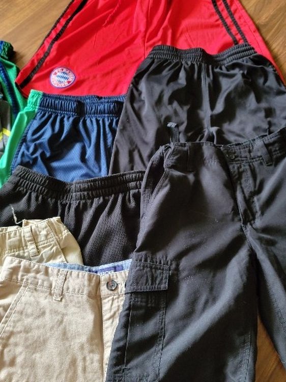 LOT BOYS CLOTHING- DRESS, ATHLETIC SHORTS- DESIGNER BRANDS SIZE M,L,12,14,16