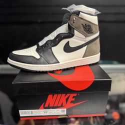 Jordan 1 Mocha Size 10.5 $350