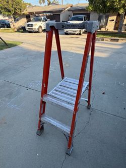 2 foot ladder