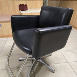 Salon Hairstylist Chair