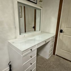 Vanity 