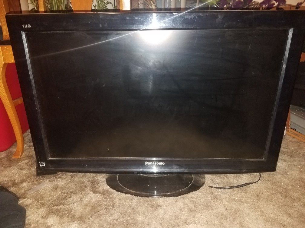 Panasonic 32" flat screen tv