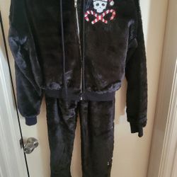 Super Cute 2 Piece Holiday Sweatsuit 