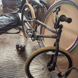 Tony Hawk Signature Series Subculture Bike