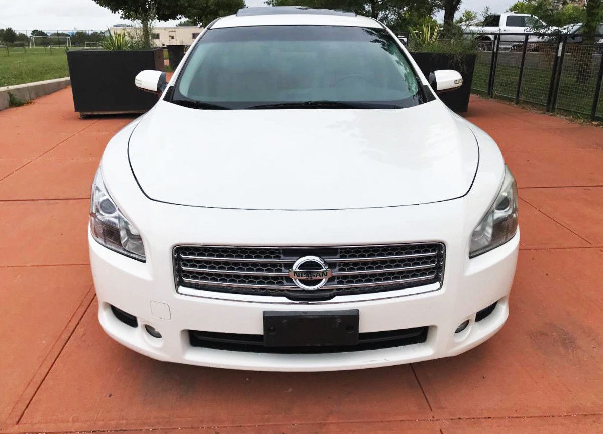 Great Shape. 2010 Nissan Maxima AWDWheels