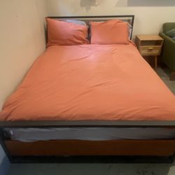 Makai Open Frame Queen Bed (slats) 