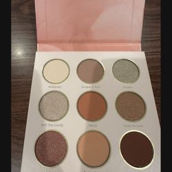 Eyeshadow Palette Rose Code 9 Colors New in sealed box