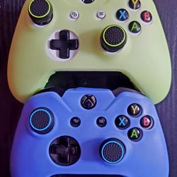 Custom Xbox One Controllers
