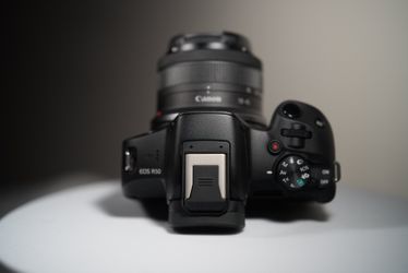 Canon eos r50 + kit lens