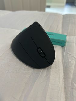 Vertical mouse