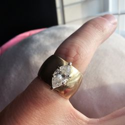 14k Gold And Marquise Diamond Ring