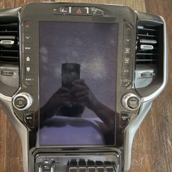 2019-2021 Ram  1500 Head Unit