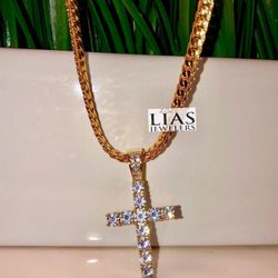 New 18k Yellow Gold Cuban Link Chain And Cross Pendant 