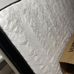 Queen Size Mattress 