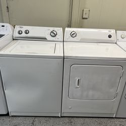 Whirlpool Top Load Washer With Agitator And Gas Dryer Set 
