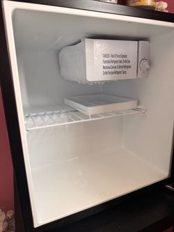 Mini fridge  kenmore