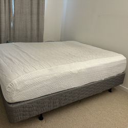 Queen mattress & Bed frame & Box Spring