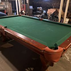 pool table 