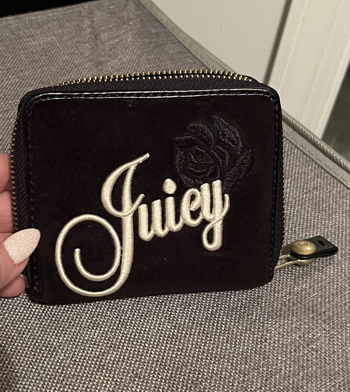 米限定 JUICY COUTURE Y2K Dreamy JUICY ヴェルベット Wallet Juicy Couture Princess Wallet Mad Money Brown Velour Y2K