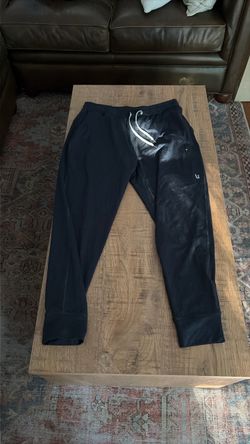 Vuori sweats