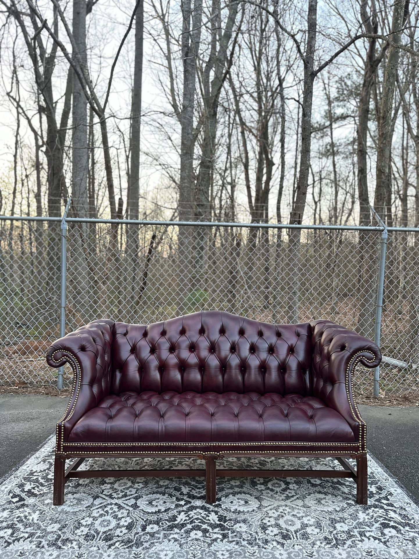 Mid Century Chesterfield Camelback  Couch Burgundy Tufted Leather 2500$’OBO Delivery Available🚛