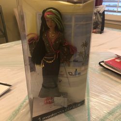1 Modern Circle Barbie 