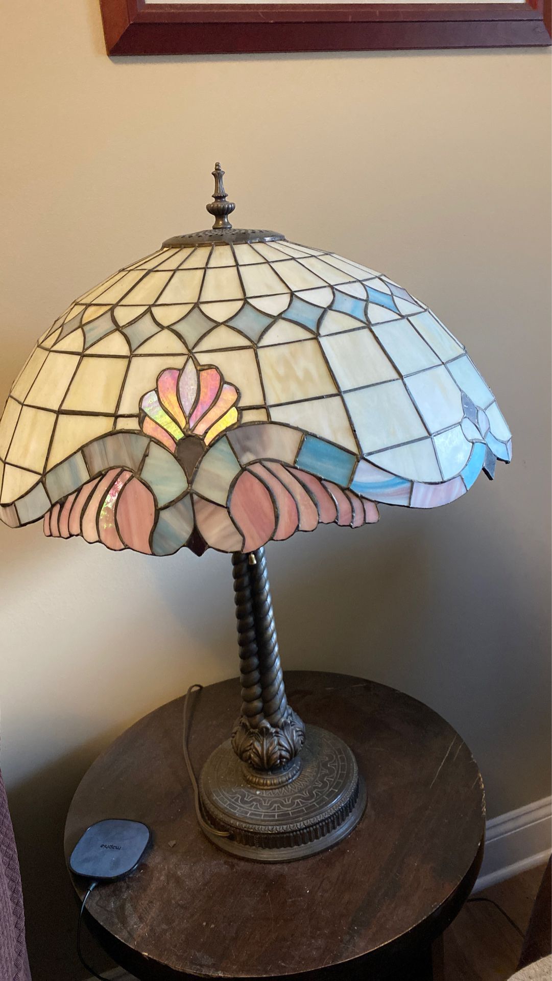 Beautiful Stained Glass Vintage Lamp
