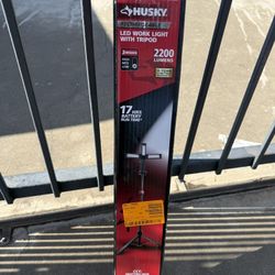 Husky LED Tripod