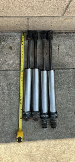 Fabtech Jeep Wrangler JK shocks