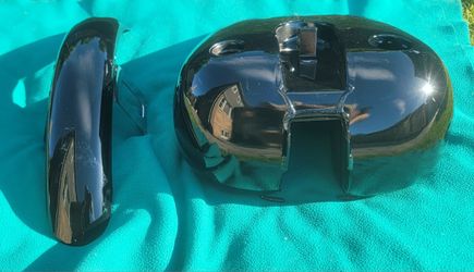 Harley Davidson Tank And Front Fender