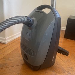 Miele Classic C1 Vacuum 